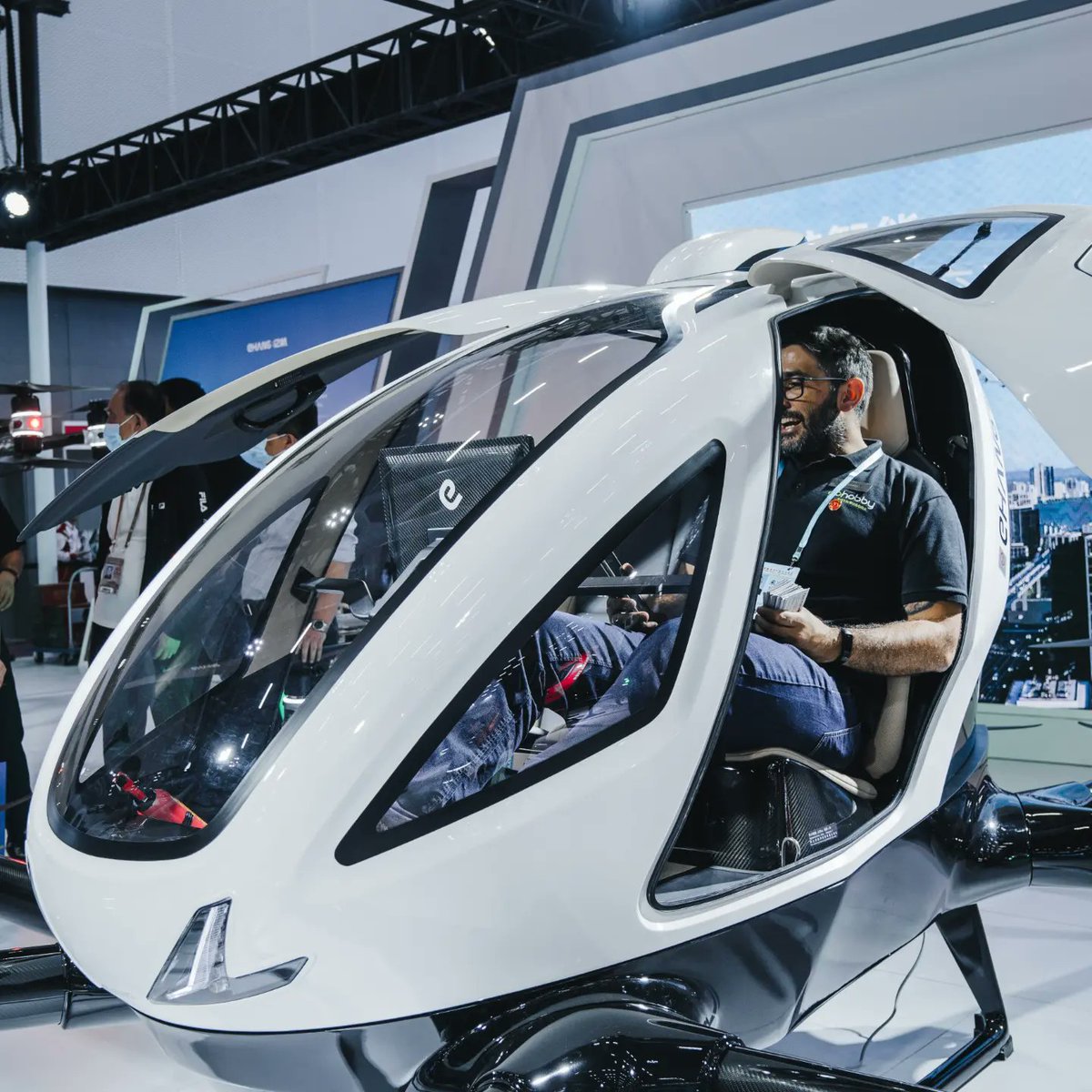 ehang's tweet photo. Flying car. Air taxi. 
Whatever you prefer to call it, it's  bringing a brand new mobility to the  world!
Stop by booth A09-29 at #CantonFair and get started with urban air mobility #UAM!

Date: 15th-19th, April
Location: A09-29, Hall 20.2, Zone D https://t.co/7cMRSo7Wjd