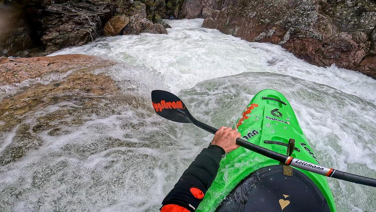 Level_Six's tweet photo. @raphaelurschelerkayak hitting the big sends in his Level Six Ace spray skirt 🫡
#eggstream #eggstreamteam #kayak #kayaking #whitewater #waterfall #paddlepeople #astraleurope #hfsafety #lettmann #lettmannteam #river #riverlife #joy #levelsix #levelsixathlete https://t.co/MAybY0JMIf