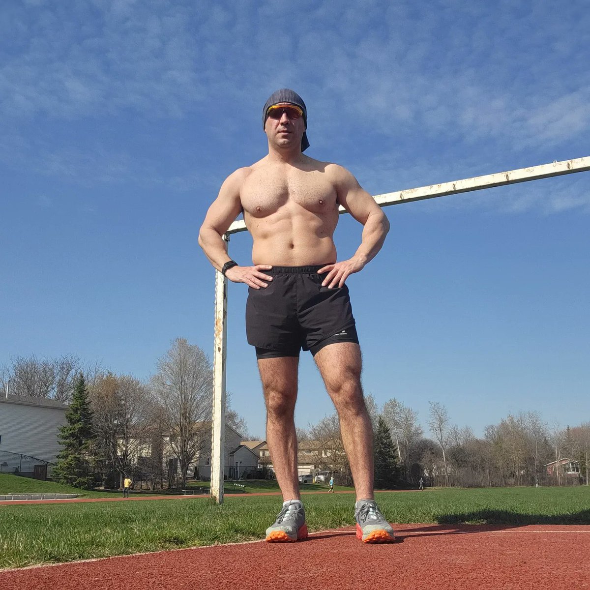 jmdvnft's tweet photo. Saturday morning training...

40 pushups 
50 meter lunges
30 situps 
50 meter lunges
700 meter jog

Repeat 4 times (for 2 miles)

Finish with:

40 pushups 
50 meter lunges
30 situps 
50 meter lunges

#training 
#saturdaytraining https://t.co/62MsnkXE1W