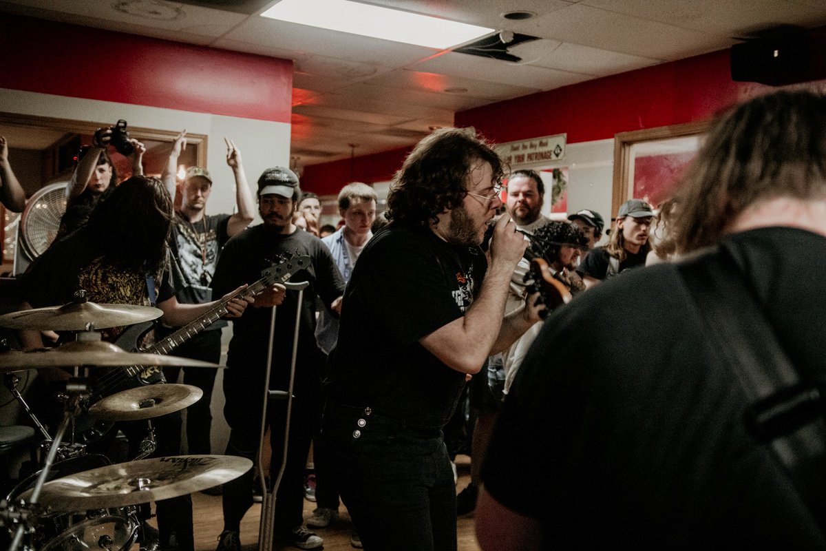 funeralchaos's tweet photo. .@ColdEmbraceOH 
columbus, ohio
shot for @nightfiremag https://t.co/Zml2otjTgK