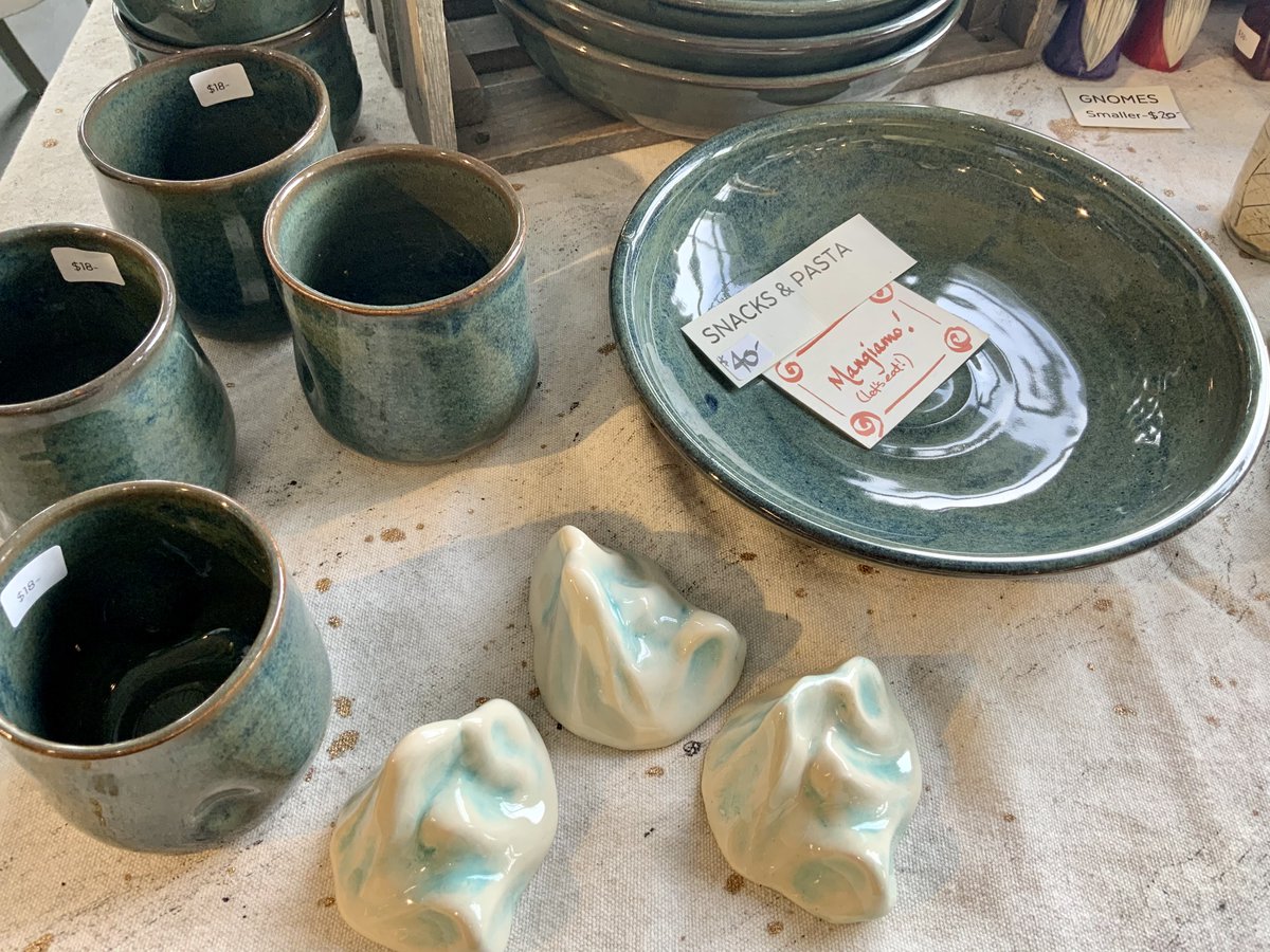 sjfmnl's tweet photo. Take a piece of the St. John’s Farmers’ Market home with you today and support local businesses. #sjfmnl #sjfm #stjohns #supportlocal #supportlocalbusinesses #pottery #tea #dryballs https://t.co/UKfWBdFWA5