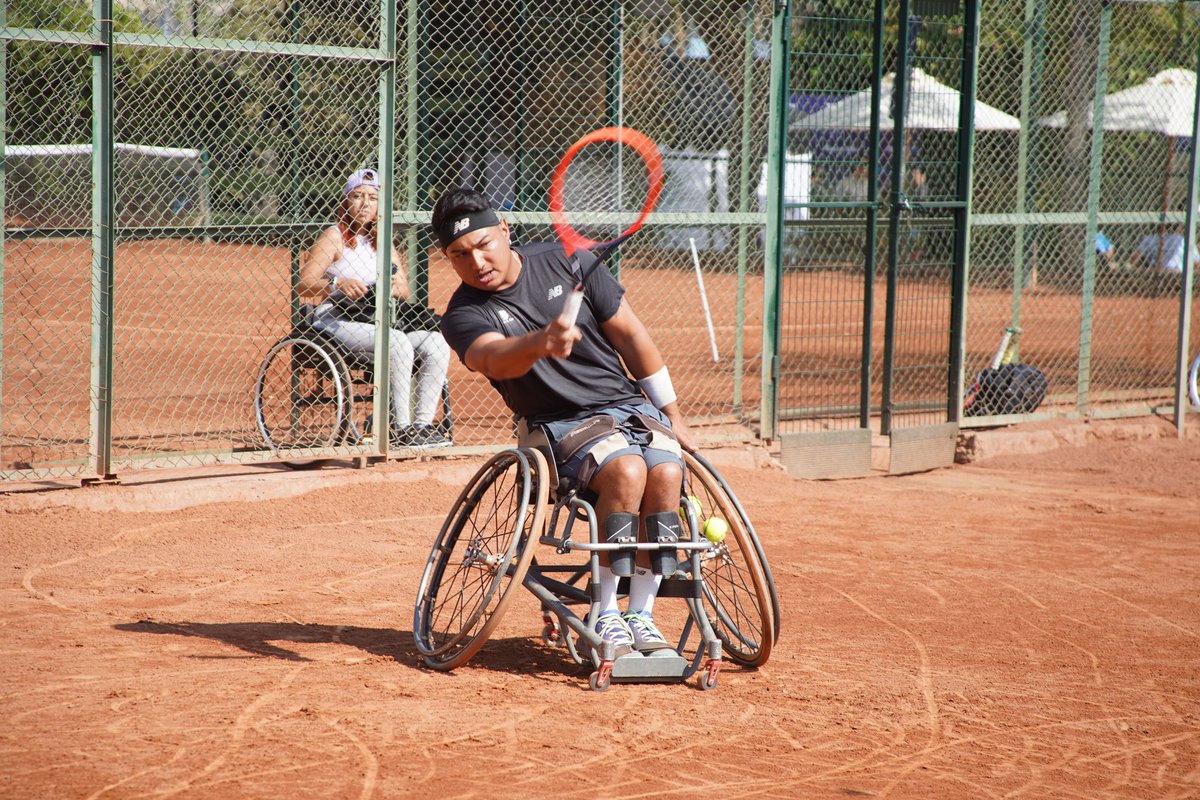 ChileOpenTennis's tweet photo. Wheelchair Santiago, Chile: 🇨🇱 Alexander Cataldo derrotó 6-1 y 6-1 a 🇨🇱 Brayan Tapia  y avanzó a la FINAL del Chile Open Copa @bancodechile https://t.co/bfJKUMPU99