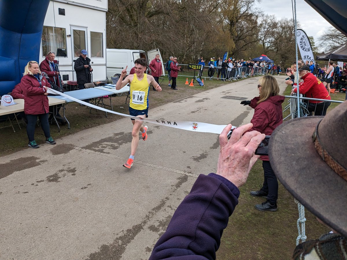 First three under the course record at the 12-stage. Central, Highgate, Kent