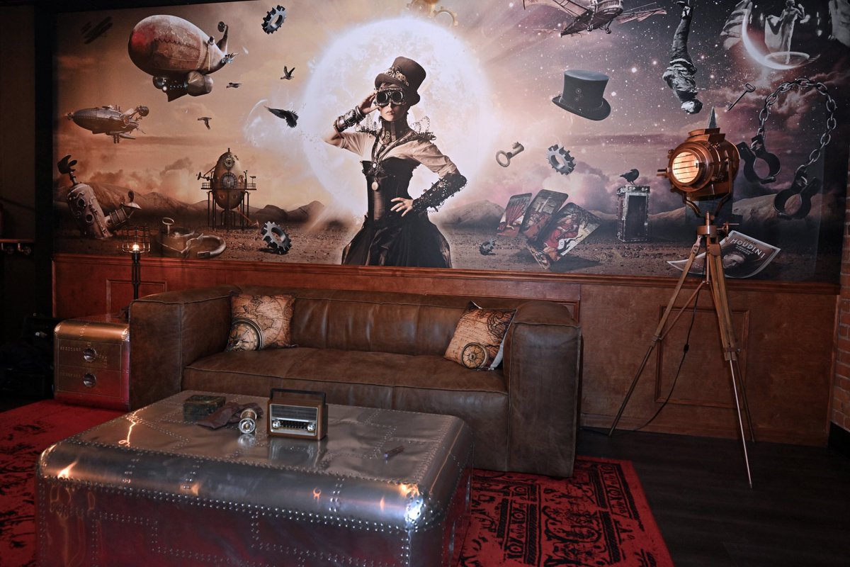 MountClemensDDA's tweet photo. 82 Macomb Place is home to one of the newest additions to downtown! ⚙️🔎 Escapology is the world’s fastest growing chain of themed escape rooms and we are so thrilled to have another opportunity for entertainment in our community.

PC: Kevin Shea | Mount Clemens City Lifestyle https://t.co/X21zml45pt