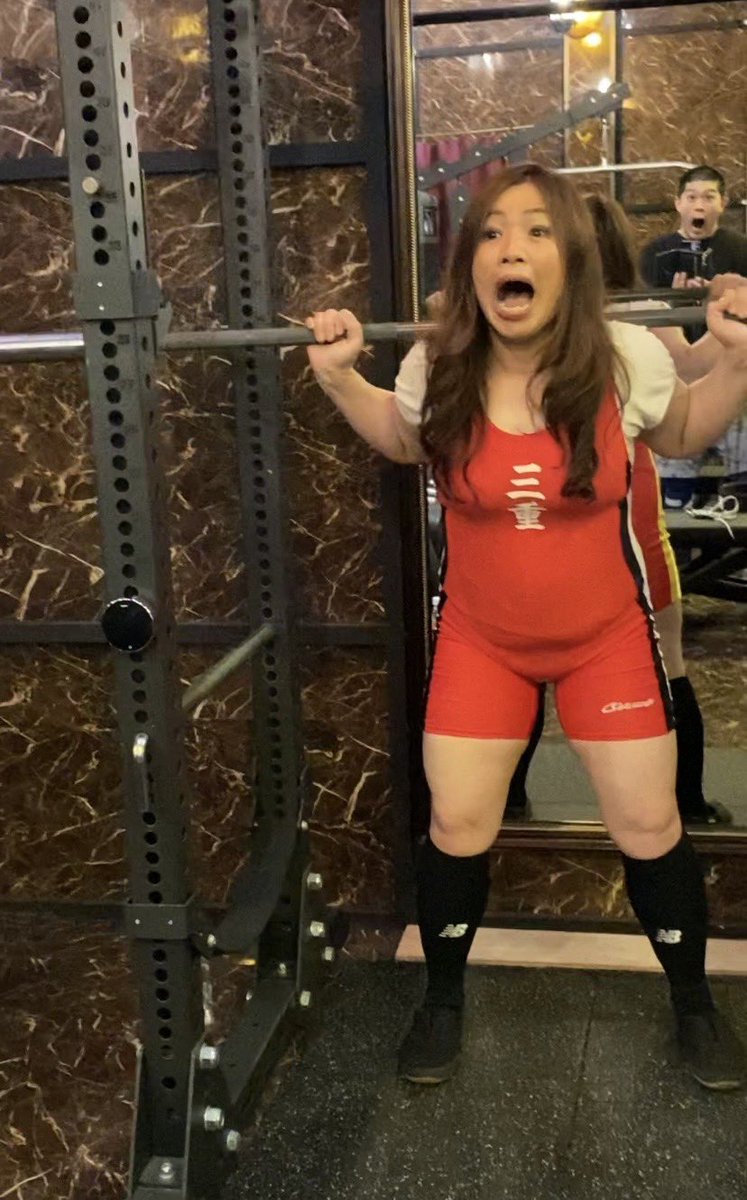 ジムでの光景。
呼吸法について研究してるとのこと