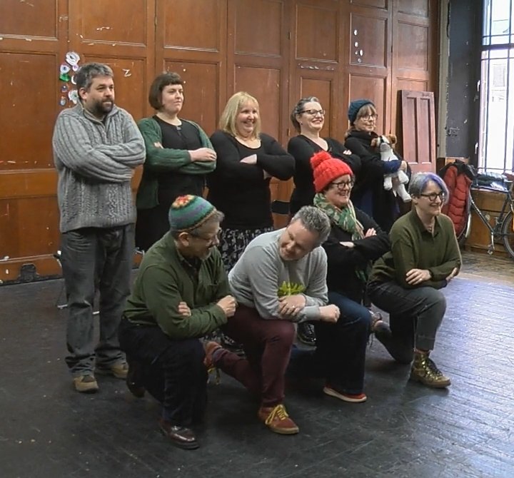 This is InverFayreSeat team photo! <a href="/rachelamey70/">rachelamey</a> @AlastairLawless <a href="/jaywhittapoet/">Jay Whittaker</a> <a href="/Ed_Ritchie/">Dog On A Swing guy</a> <a href="/CaroBridges/">Caro Bridges</a> @AngieStrachan75 Alan Bissett Caroline Evens and out of shot (: @JenBitesPeople