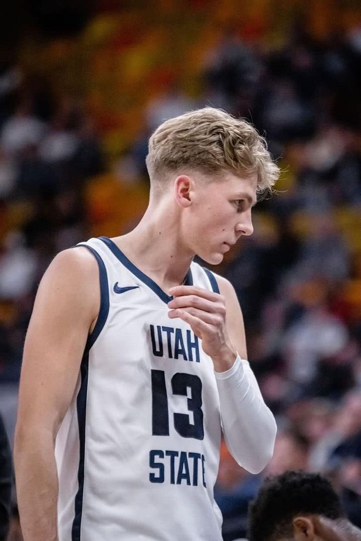 _Highlevelmedia's tweet photo. Conner Gillis looking to have a big senior year ❗️❗️

He is a 6’2 guard that plays for Utah State. He is a pretty good three point shooter and will be looking to utilize this on the court next year. Keep your eyes on Conner 👀. @GillisConner https://t.co/C3tpeZhEe0