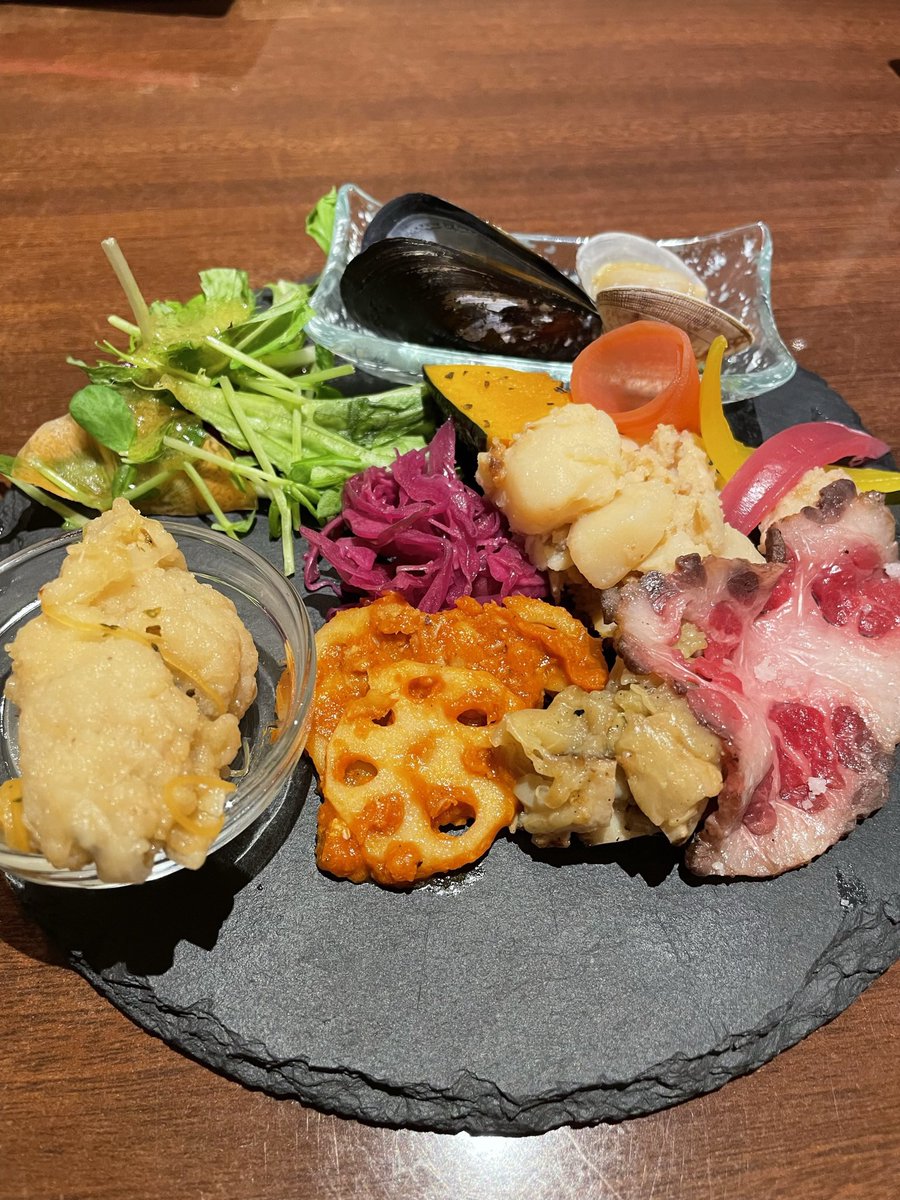 sgjijf's tweet photo. @bozu_108 NAVE(ナーヴェ)❤️和歌山県産の魚介類を使用した魚介系創作イタリアン❤️リーズナブルで最高に美味しいです❤️ https://t.co/ijKZivGtlP