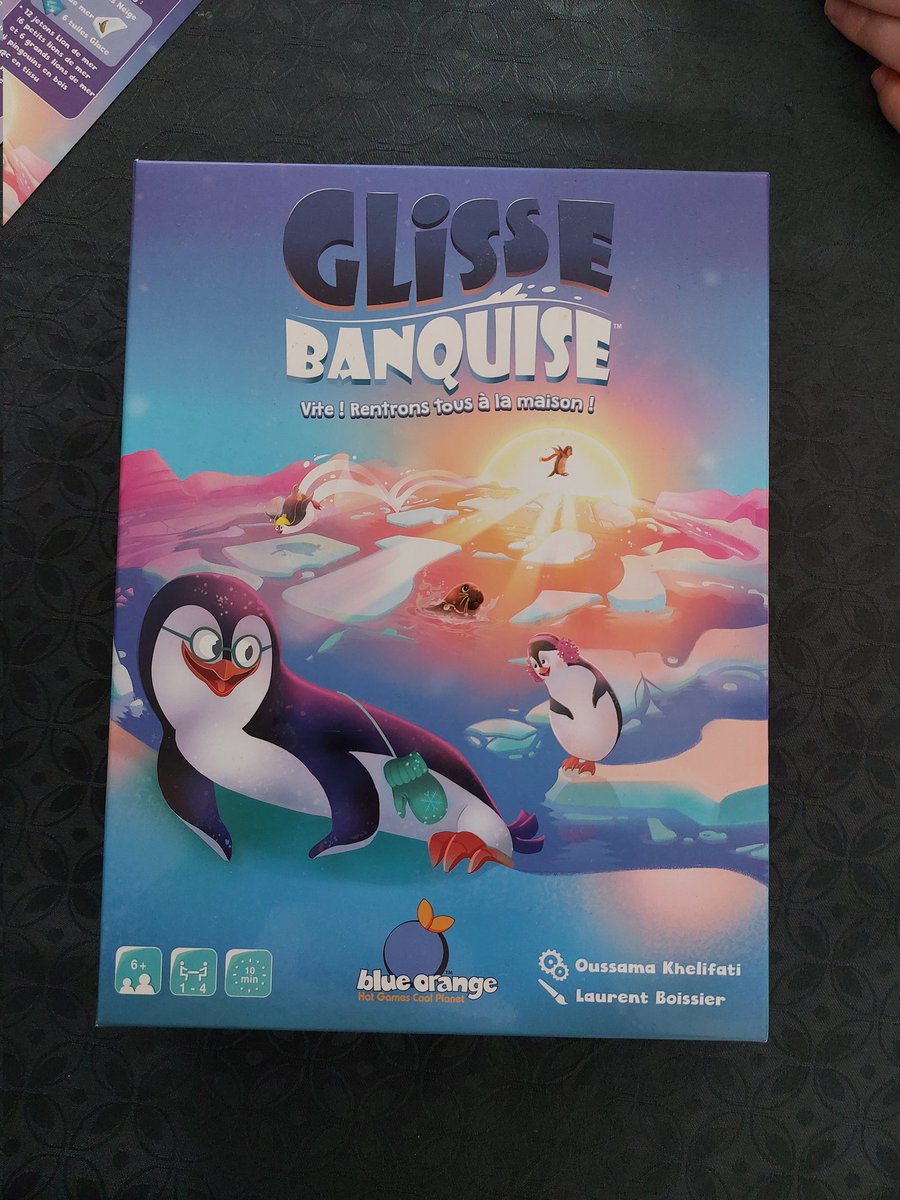 BDPHILOU's tweet photo. #GlisseBanquise de l'ami @OussamaJ2S chez @blueorangenews : C'est toujours un succès avec les enfants! 😁🐧 https://t.co/hTkblma6nx