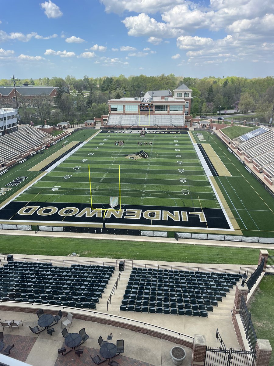 Thank you <a href="/LindenwoodFB/">Lindenwood Football</a> for having me yesterday! Looking forward to being back in the fall <a href="/CoachFinley_/">Will Finley</a> <a href="/_CoachGoose/">Jarrett Grabbe</a> <a href="/EricInama/">Eric Inama</a> <a href="/stugfb/">Jed Stugart</a>