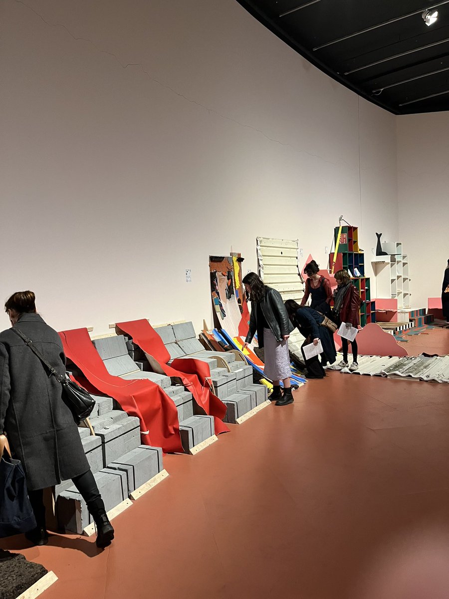 KCchao's tweet photo. A sunny day at @BarbicanCentre #AliceNeel exhibition &amp; #RESOLVEcollective https://t.co/ggRXJc82LT