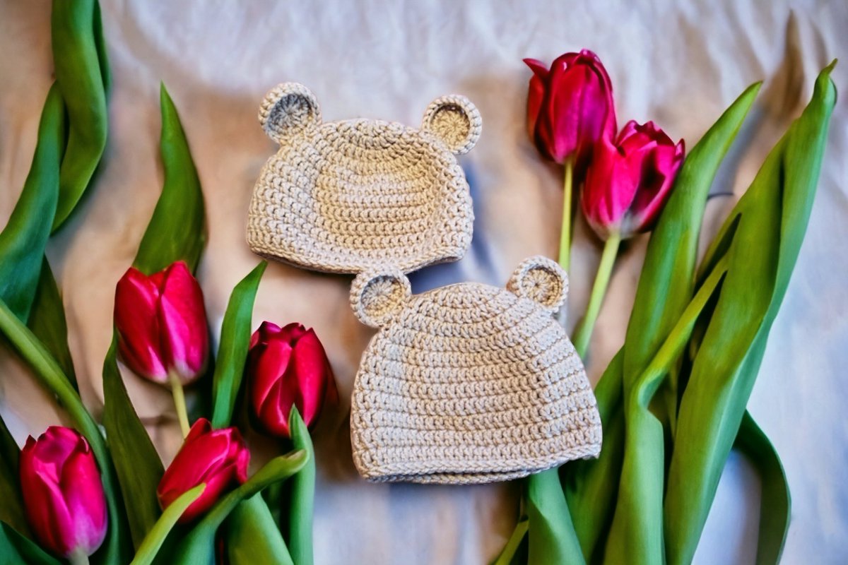 crochet_loops's tweet photo. Aren't these Teddy bear hats just so adorable 😍 Perfect for gifting or even just treating that little person in your life! 

#crochet #handmadegifts
#etsyseller  #etsyuk #SaturdayVibes https://t.co/bp9no4nNAl https://t.co/6WPM1AHnS9