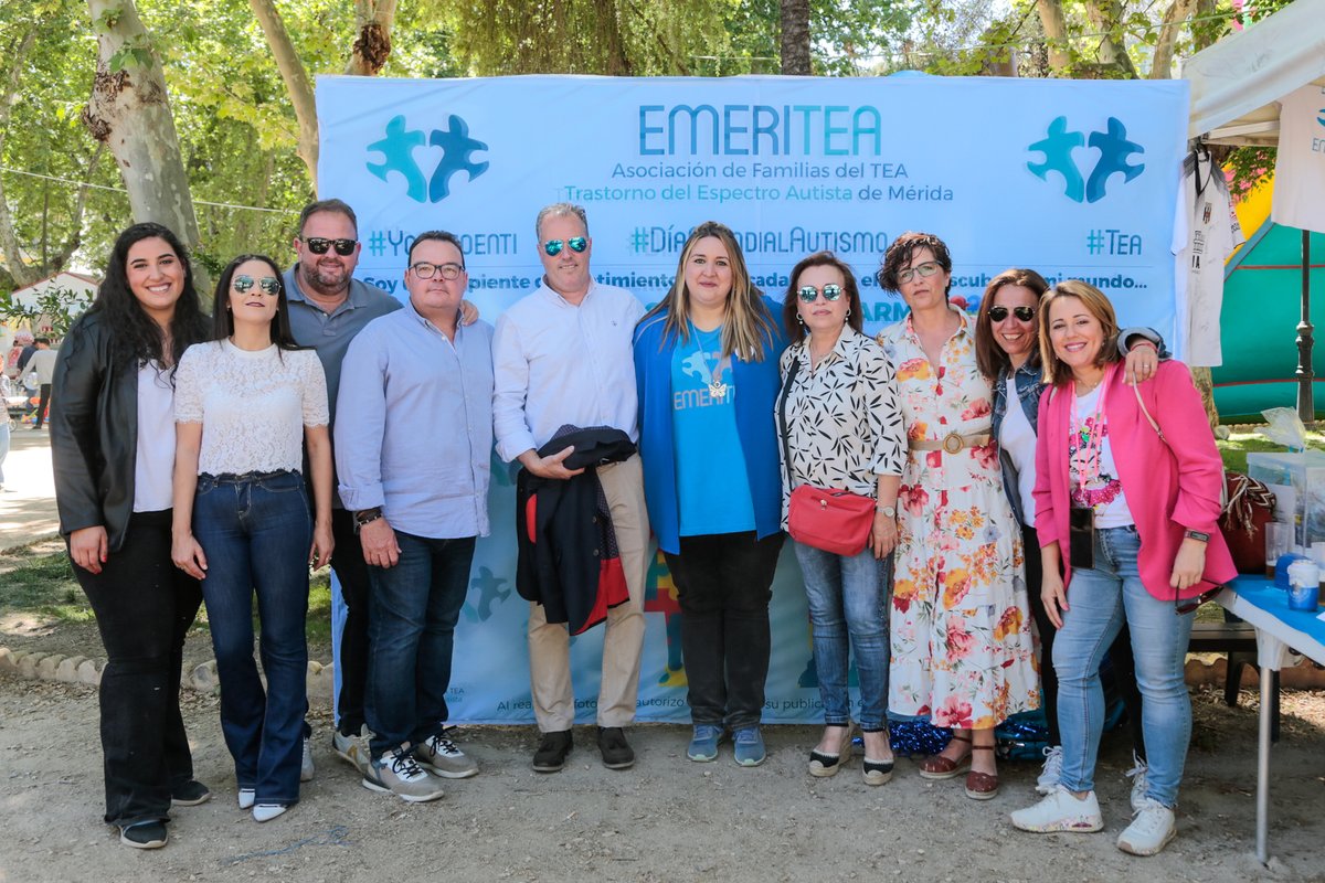 🔵 <a href="/EmeriTEA_/">EmeriTEA</a> celebra, durante el día de hoy, su Convivencia Solidaria en el Parque López de Ayala con numerosas actividades. El alcalde <a href="/arosuna/">Antonio R. Osuna</a> y varios miembros del equipo de gobierno han querido mostrar su apoyo a la asociación #DíaMundialAutismo #LlamémosloPorSuNombre