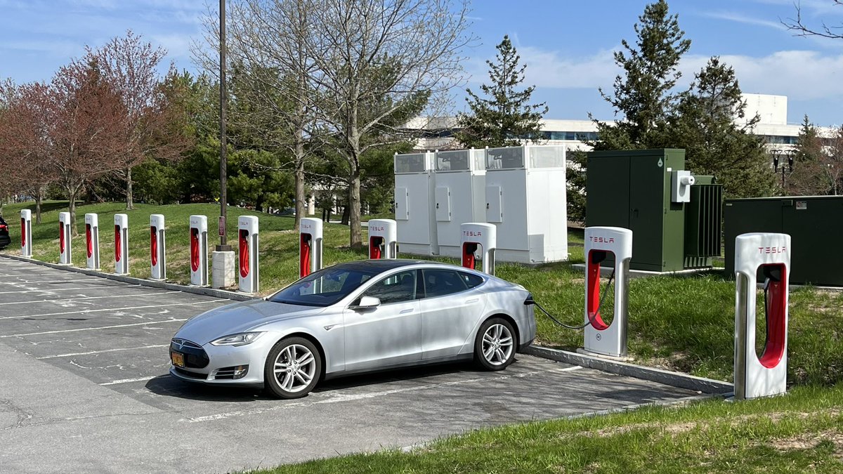 PlugInSites on Twitter "Verona, NY Tesla Supercharger w/ Magic Docks