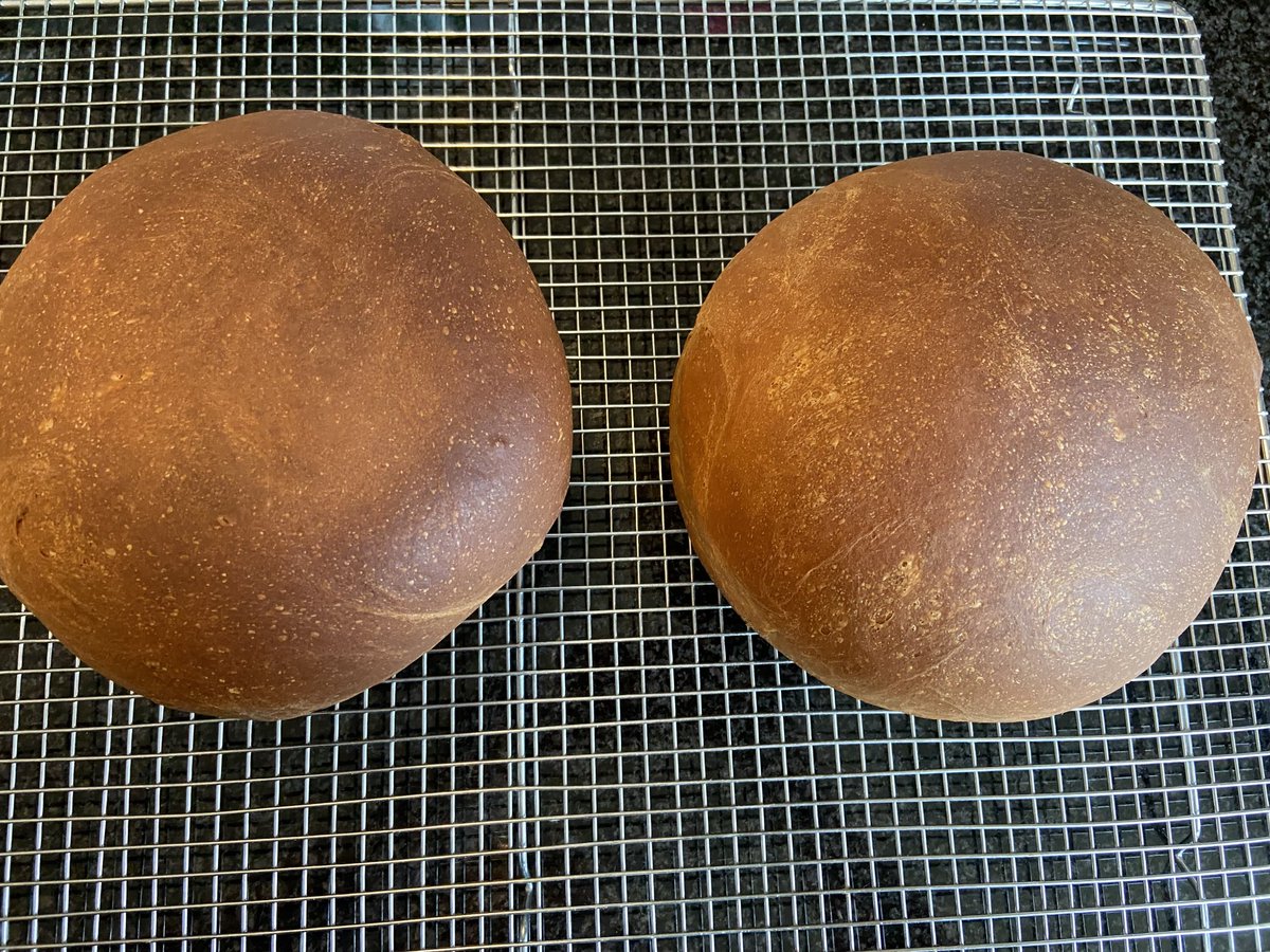 Carol_Evans_MD's tweet image. I never can get braids to come out nicely on my bread so I made plain Paska. However, my #Paska rose nicely and the smell wonderful. I can’t wait for Easter tomorrow!