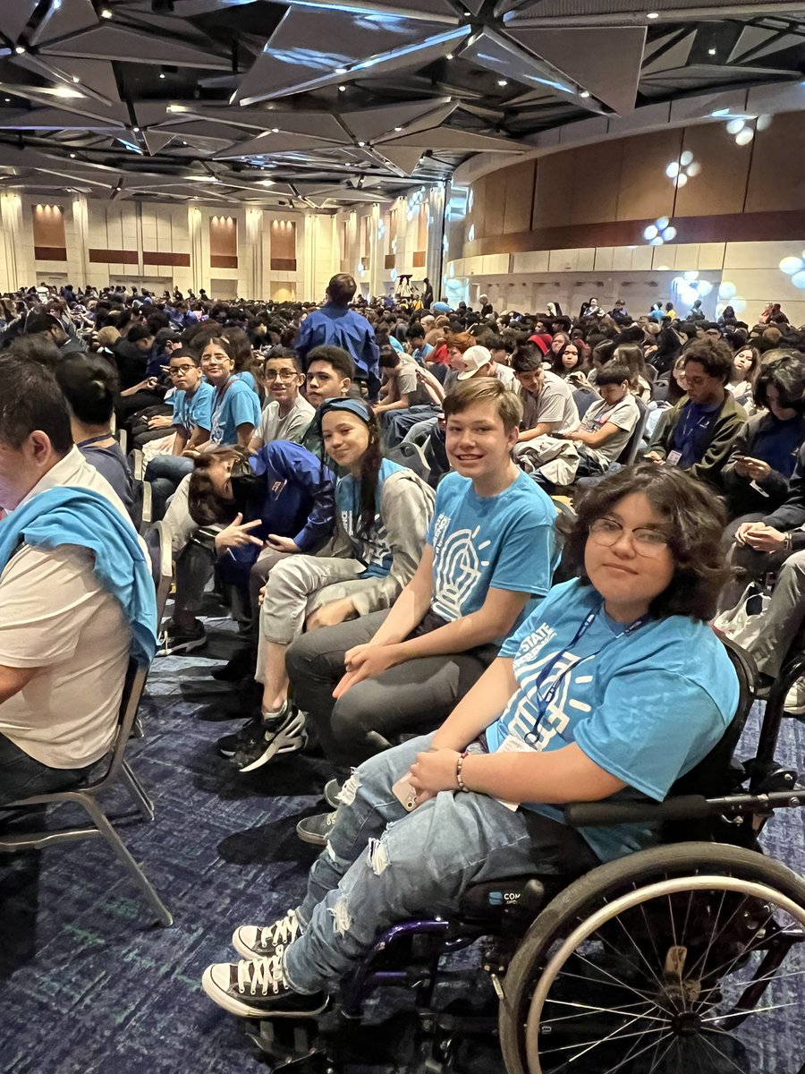 MWieder_AMS's tweet photo. Antwine Cougars representing SISD in Fort Worth at the state conference. I appreciate my student's hard work and dedication to their projects and teams! Go Cougars!!! @HAntwine_MS @VDeAvila_SEC https://t.co/AfNSjhobdo