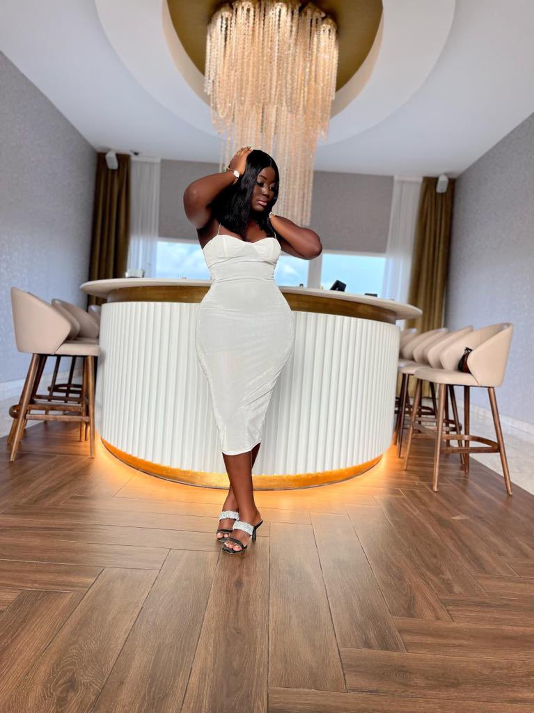 AmaPele10's tweet image. Cheers to greatness kid sis 🥂🎊❤️ #3Y3ADOM