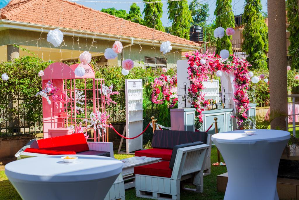 AjulinaEvents's tweet photo. Ajulina Events
#birthday 
#simplifiedperfection https://t.co/9ZFzXPAUDs