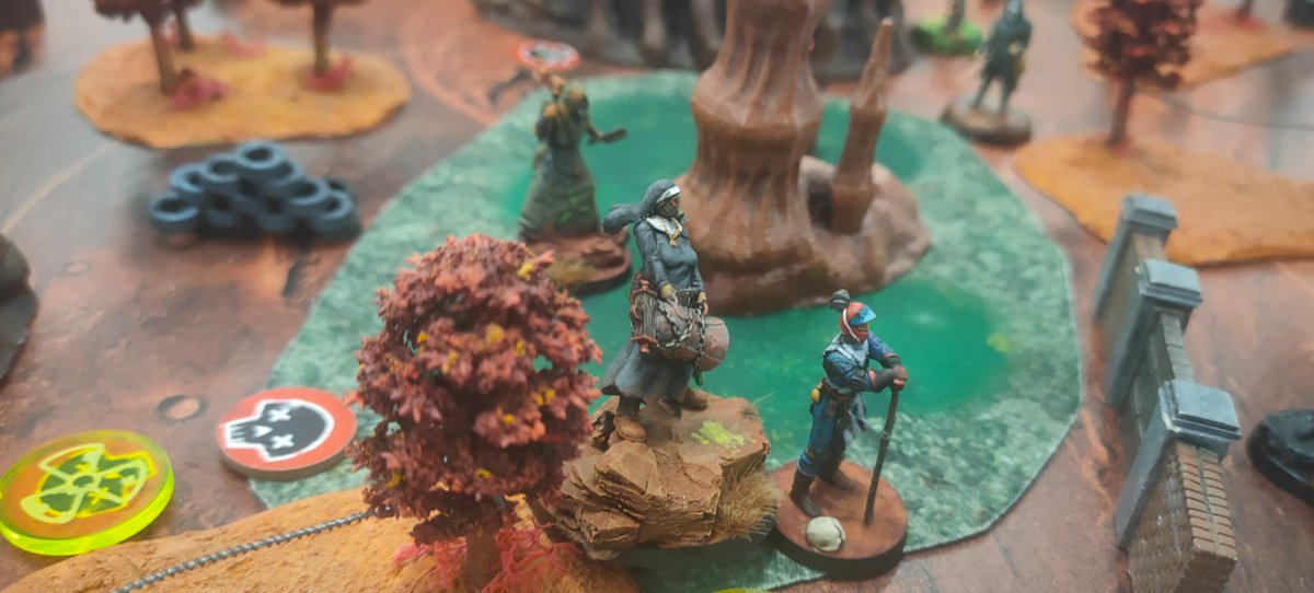 Habemus_Ludum's tweet photo. 4/4
Segunda partida empezada del super torneo de @Punkapocalyptic en #alcaladehenares en la #CasaDeLaJuventud
#punkhabemus
#punka #punkapocalyptic #ElParamo @OFMALCALA @alcaladehenares #wasteLAND #torneo #tournament #wargame #wargaming #Warmongers #badrollgames #madmax https://t.co/ZqW03657WT