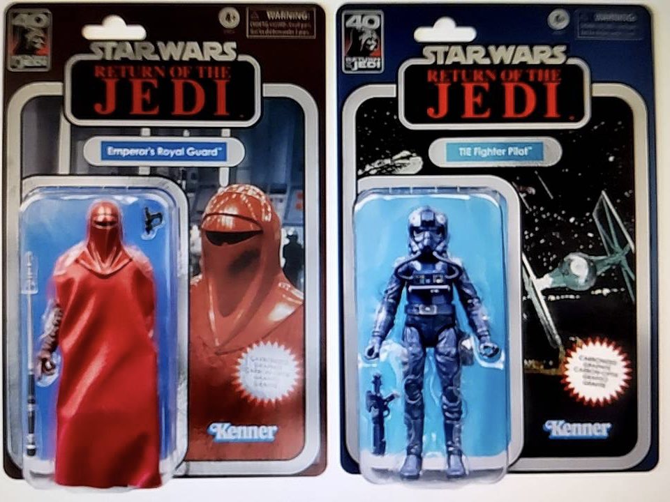 swdj2022's tweet photo. 《#フォトコンの帰還 賞品の紹介》

STARWARS ブラックシリーズ 6インチ
カーボナイズドコレクション 
ジェダイの帰還40周年フィギュア

ロイヤル・ガード&amp;TIEパイロット
各3個ずつ 計6名様に！

※賞品はお選びいただけません

協賛：@junkshopusa https://t.co/wTm20q16vC