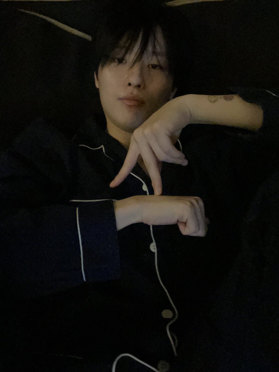 조우즈 (@_chowoodz) on Twitter photo 