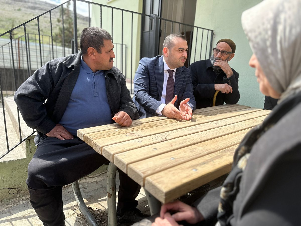 korkmaz_ab's tweet photo. 📍Işıklı Mahallesi

Bu millet bir olursa aşamayacağı engel yok..!

Engelleri beraber aşmaya, her koşulda bir olmaya niyetlendiğimizi Işıklı Mahallesi sakinlerimize belirttik ve istişarelerde bulunduk.

@abdulhamitgul 
#DoğrusuAKParti
#TürkiyeYüzyılı https://t.co/B7nJJSfoaE