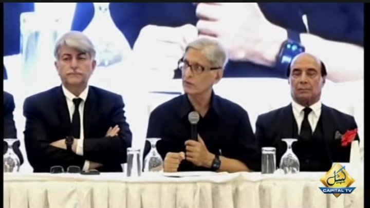 عدالت نے کہا ہے 14 مئ کو الیکشن ہونگے تو 14 مئ کو ہی الیکشن ہونگے،
جو حکم نہیں مانے گا وہ نااہل ہو جاۓ گا 🔥
اعتزاز احسن