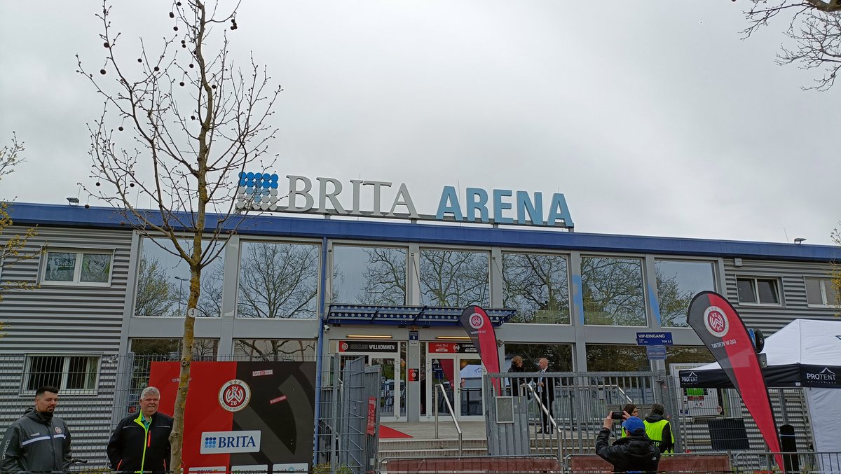 Dlm722's tweet photo. #BritaArena
#Wiesbaden https://t.co/Nw3k25u7FY