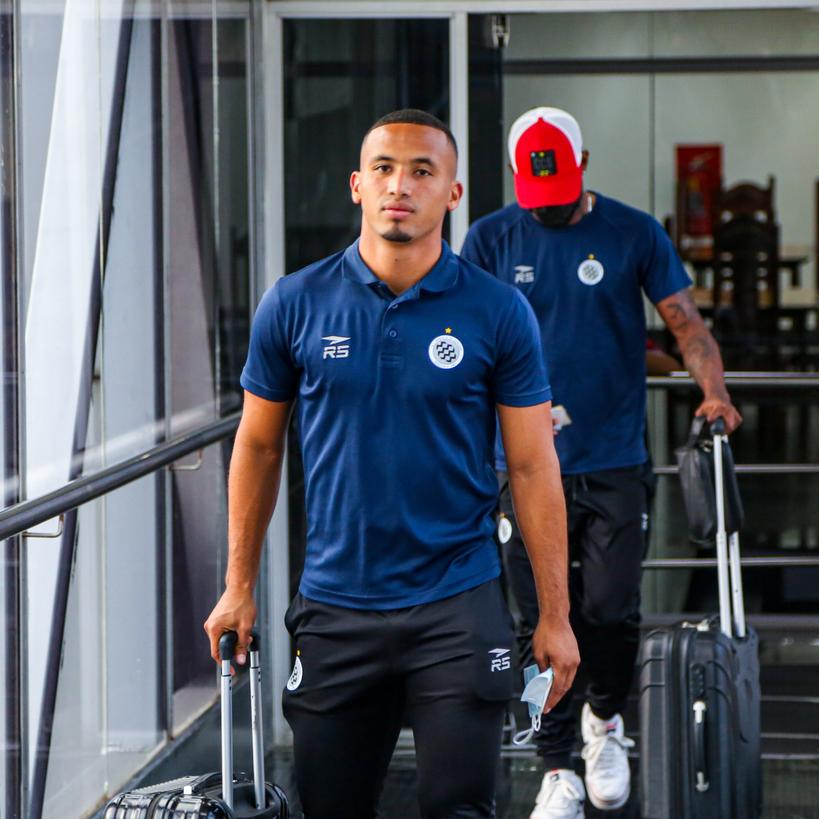 MinerosGuayana's tweet photo. ๐ฌ Rumbo a la capital del paรญs.
๐ Este domingo jugaremos vs @Caracas_FC ๐ฅ
#CFCvsMDG
#VamosMineros โซ๐ต https://t.co/IAQ21N9m4W