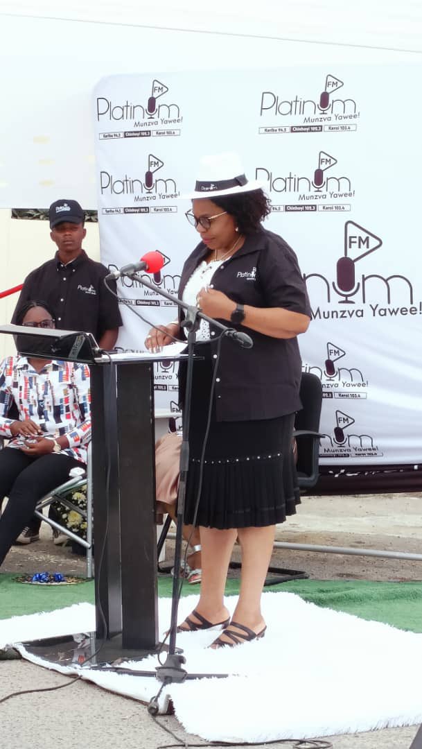 PlatinumFMZW's tweet photo. In her keynote address @InfoMinZW Minister Mutsvangwa highlighted the importance of radio in information dissemination and urged the station to continue providing content that informs Mash West of government’s programmes in order to leave no one behind.
#MashWestRadio
#PlatinumFM https://t.co/z6M5BMYDxn