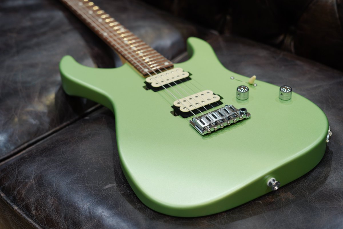 𝗕𝗹𝘂𝗲 𝗚𝘂𝗶𝘁𝗮𝗿𝘀 on Twitter "Kino stay 24F 2H Indigo Blue NB https//store.mpcweb.jp/blueguitars