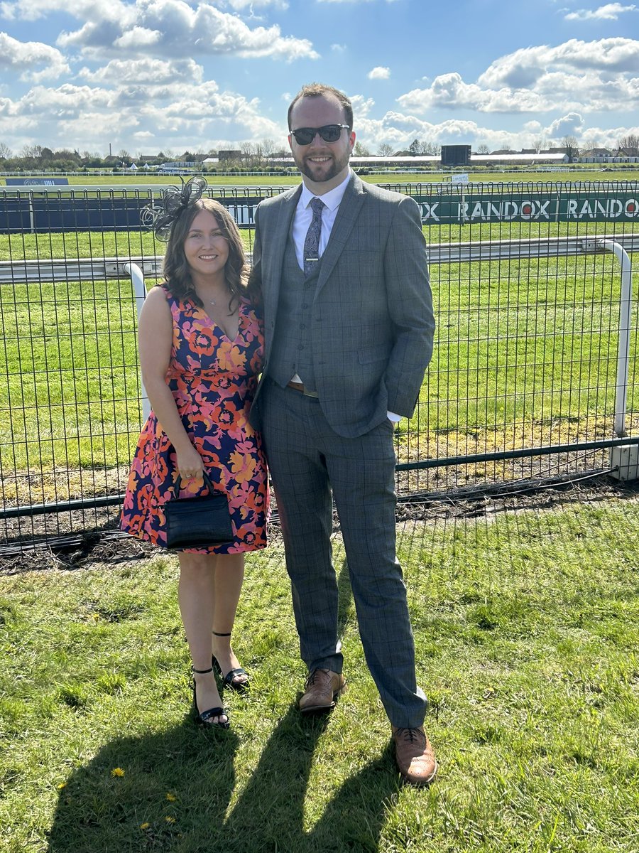 🐎Out seeing the pony racing #GrandNational2023