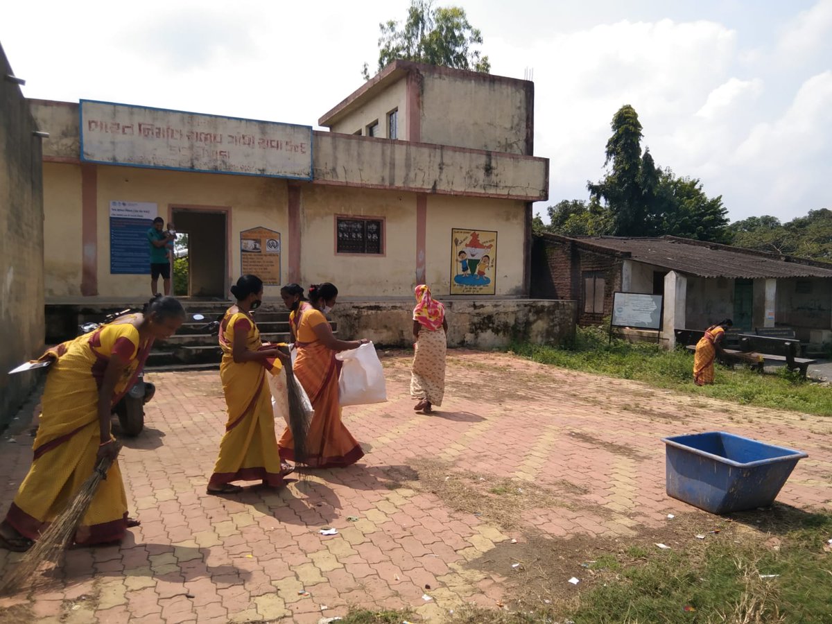 Under the "Clean Village" campaign of SBM(G)- Gujarat, the below images reflect a part of the daily progress of Dongaripada village of Umarpada Block in the Surat district. #SWACHHBHARAT #ODFPLUS, #CLEANVILLAGE
<a href="/crdgujarat1/">Commissionerate of Rural Development,Gujarat</a>
<a href="/PMOIndia/">PMO India</a>
<a href="/AmitShahOffice/">Office of Amit Shah</a>
<a href="/cmoguj/">CMO Gujarat</a>
<a href="/RaghavjiPatel/">Raghavji Patel</a>