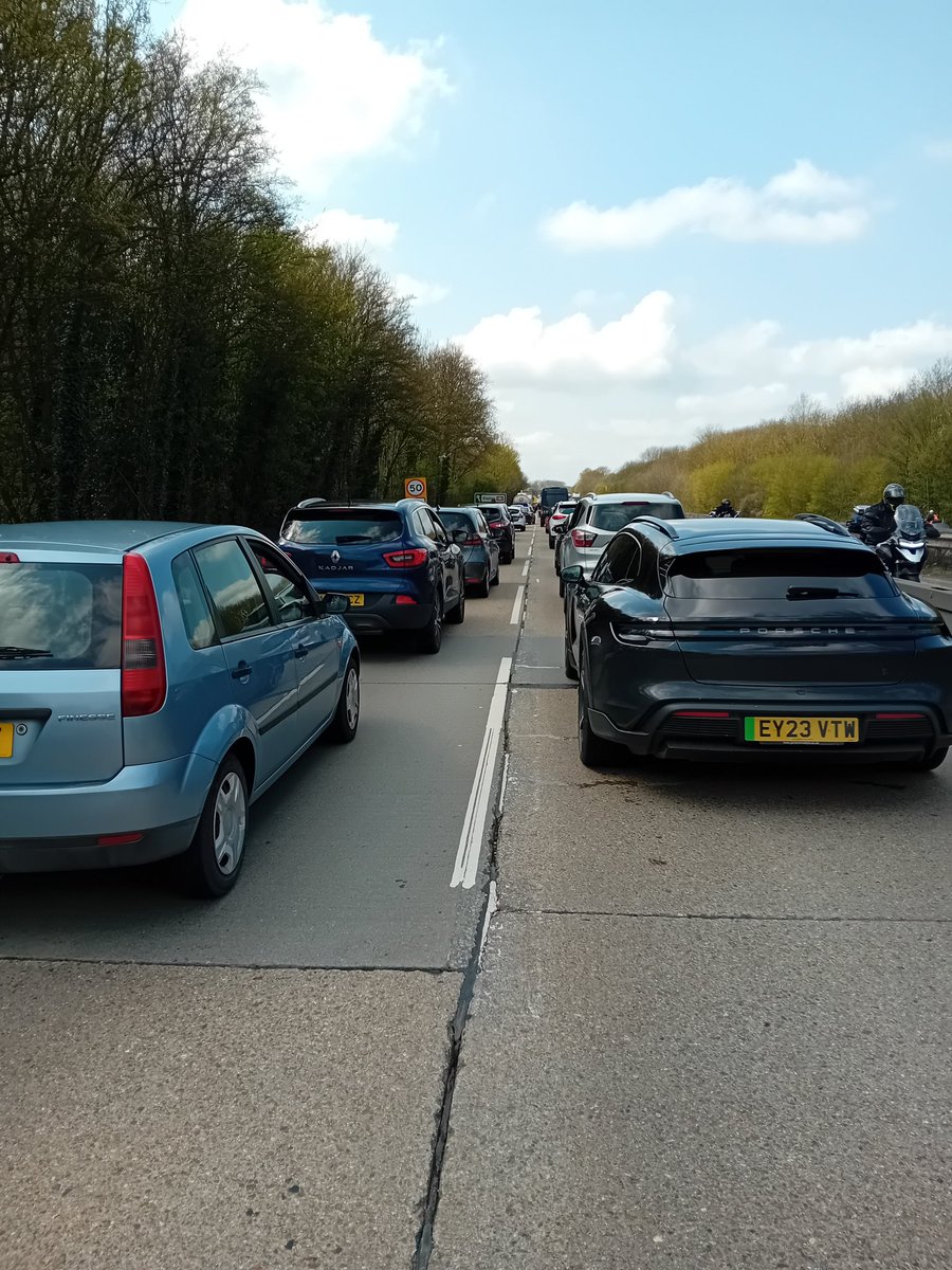 On the way to <a href="/KitOutLondon/">Kit Out London</a> v <a href="/SportingHackney/">Sporting Hackney FC</a> <a href="/eofl/">eofl</a> . Accident on A12 not moved for 30 minutes. I have the kit. I hope I make kick off dpr 2pm.