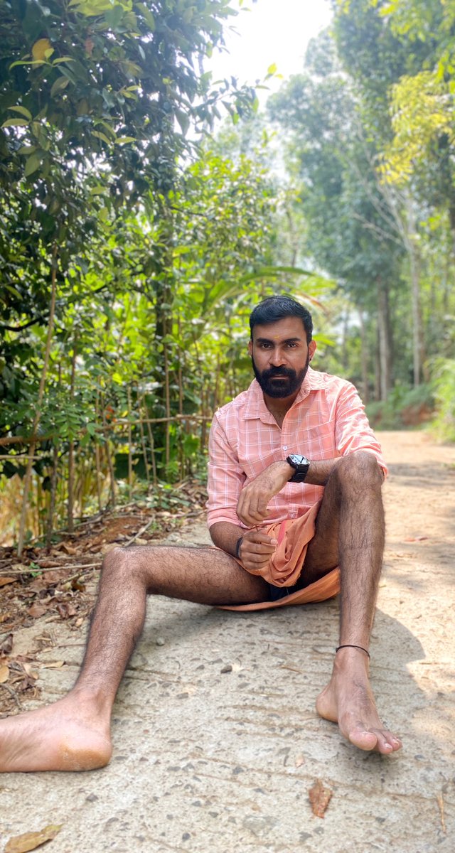 Get Unnified tweet media