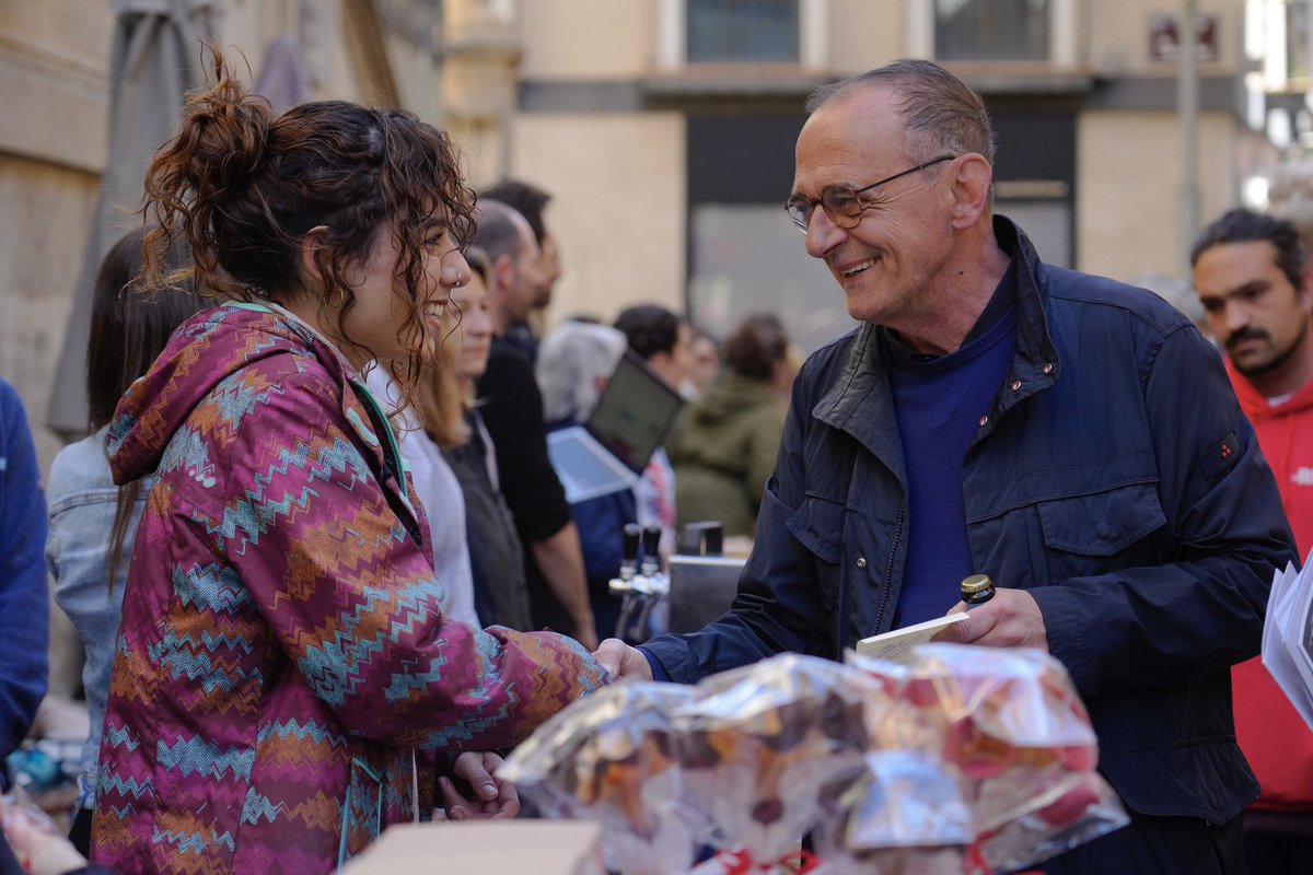 MiquelPueyo's tweet photo. ➡️ Avui hem assistit a la inauguració de la V edició del #PonentFest, de @PonentCoopera, una fira d'economia social i transformadora🔛. El lema central ha estat la comunitat com a pilar principal d'economia social i solidària, amb una trentena d'expositores entre entitats i cooperatives de l'Economia Social i Solidària🧬.