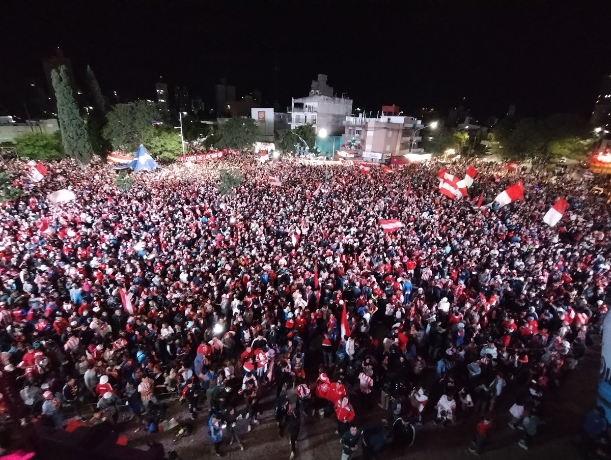 juani18t's tweet photo. Dueños de la ciudad 🇦🇹
#SiempreUnidos 
#116AñosDeVerdad https://t.co/1geqsyPrVN