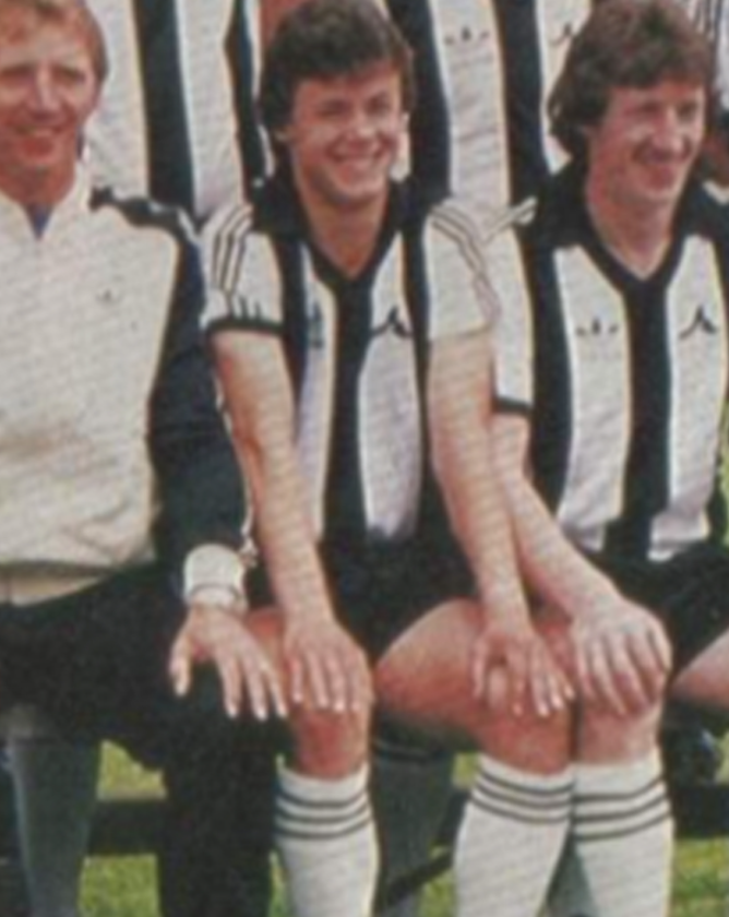 PON_NCC's tweet image. 🎉 Happy 62nd Birthday to Paul Manns! 🎂
Manns started his career with Cardiff City, but later joined Notts County and made 7 league appearances during his three and a half years with the club. 🏆👏 #PaulMann #Birthday