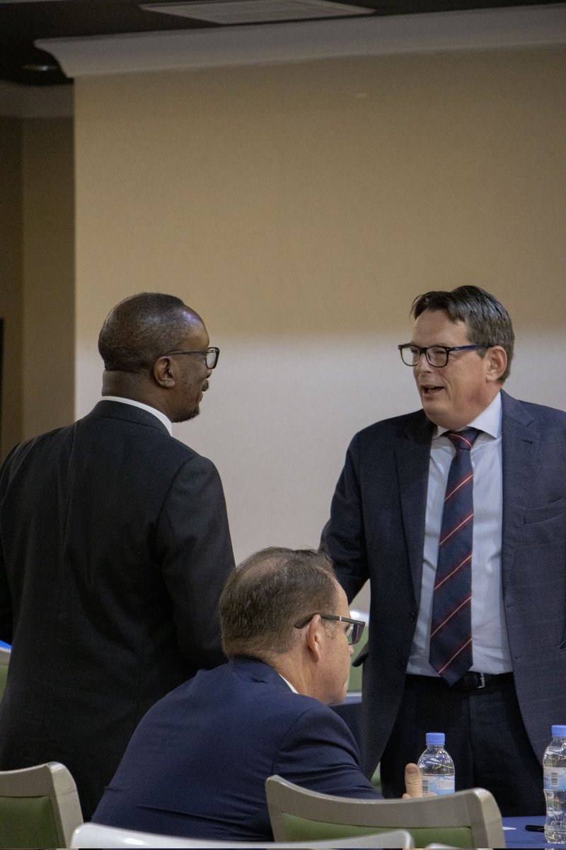 victornkindi's tweet photo. Hooza &amp; Partners et @HoozaMedia s'inscrivent dans cette vision afin de refléter les efforts communs et renforcer la confiance que le #Rwanda apporte au monde des affaires. #ChooseRwanda #CorporateCommunication #CorporateServices #BusinessIntelligence https://t.co/pfqPRkecOM
