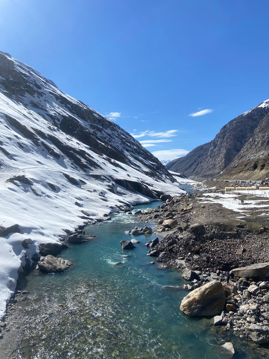 iamsigmaman's tweet photo. #manali trip https://t.co/1W1wmzVS1r