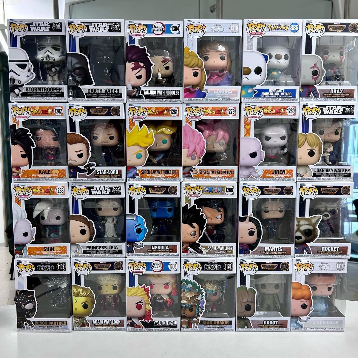 OmegaTien21's tweet photo. 🔥 Noticias Funko 🔥

Varios POPs nuevos ya disponibles en tienda  😁

#funko #funkopop #funkofamily #funkocollector #funkoportugal #funkopopportugal #funkostarwars #funkomarvel #funkoanime #onepiece #dragonball #starwars #marvel #mcu #guardiansofthegalaxyvol3 #pokémon #disney https://t.co/m0l72RZzZH