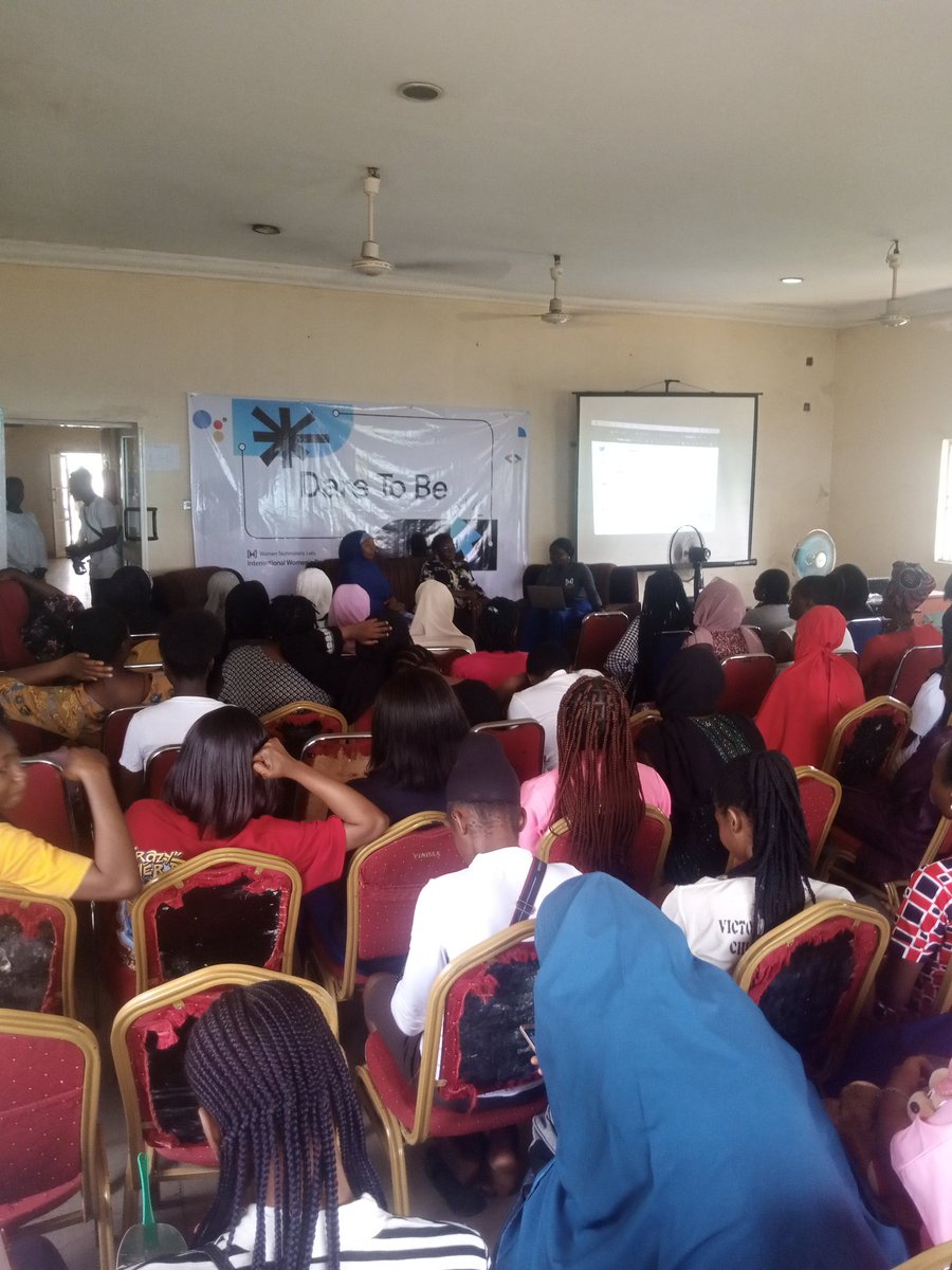 Callmeabu's tweet photo. #WTMLafia
#DareToBe

@wtm_lafia 
@gdglafia 

It's amazing to attend and learn a lot from aspiring TechLadies in Lafia trying to make a Big Difference... https://t.co/vXHBX8OrUa