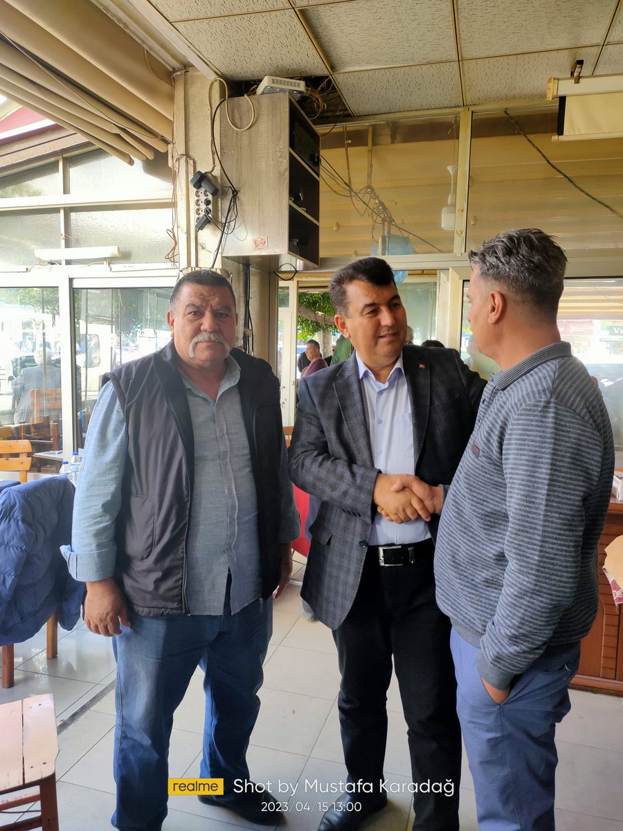 Mezitli_AkParti's tweet photo. Mersin Milletvekili adayımız Sn. Ali Kıratlı, İl Yönetim kurulu üyelerimiz, İlçe Başkanımız Sn. Zafer Uslu ve Teşkilat mensuplarımızla Mezitli programı kapsamında Merkez Mahalle Kıraathanesinde değerli hemşerilerimizle kucaklaştık; Sorunlarını ve bizlerden isteklerini dinledik.🇹🇷 https://t.co/4n6brNqSlf