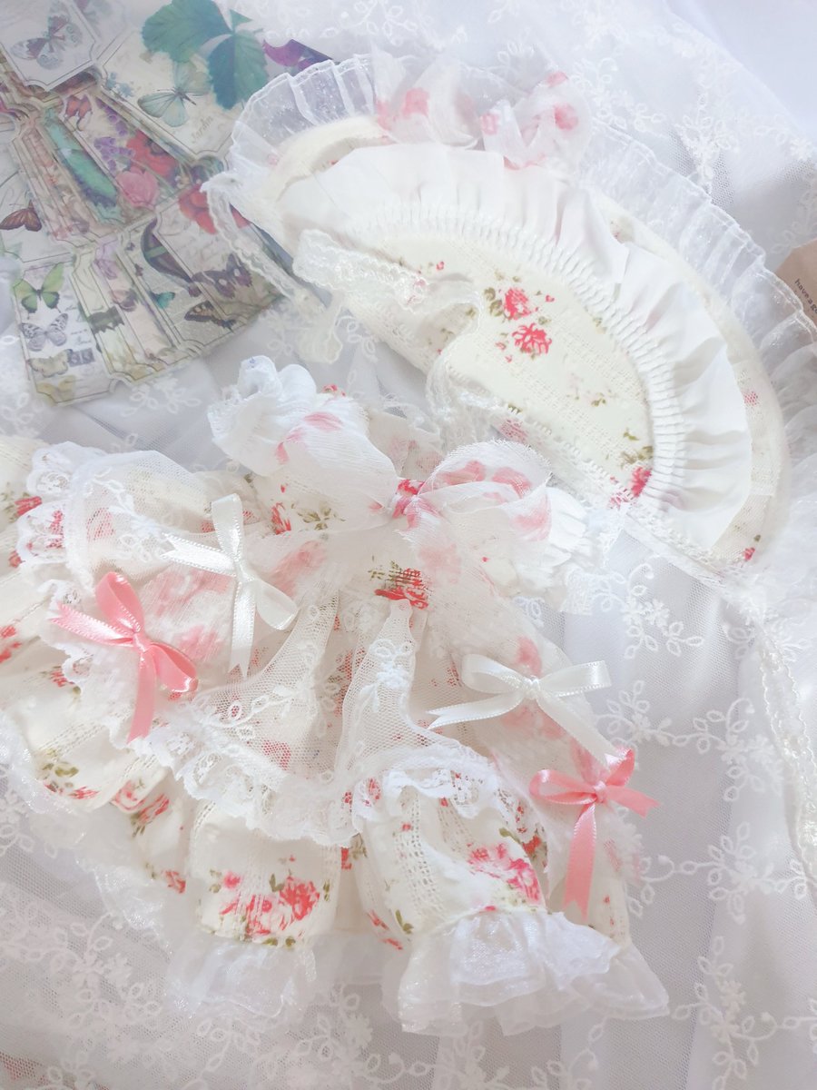 SHOP_TIPASSA's tweet photo. [RT+팔로우 이벤트🌷] 
안녕하세요 여러분 티파사의 4번째 통판이 시작하려 하여 인사를 나왔답니다. 

추첨을 통해 샵 티파사의 BUTTER RIBBON CAKE를 포함한, 봄 신상 라인 전체 중 하나를 (고르시는 대로) 를 선물드릴 예정이에요
생산이 완료되는 날 같이 추첨, 배송됩니다☺️
 #솜인덕장터 https://t.co/wHiG7tkNQY