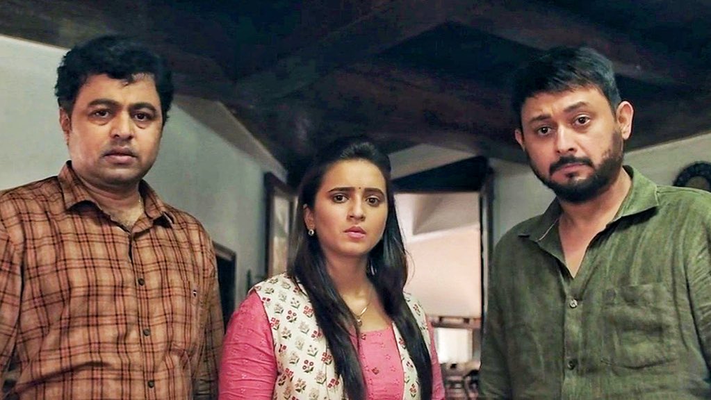 #Vaalvi #VaalviReview 

A fantastic wicked dark comedy which gives you enough moments to stress and humour.

#SwapnilJoshi #ShivaniSurve #SubodhBhave #MarathiCinema