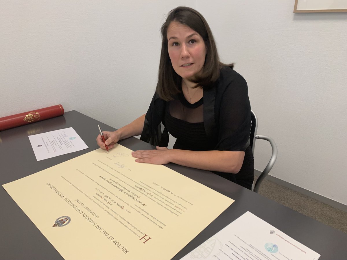 Joost PH Drenth (@joostphdrenth) on Twitter photo ⚡️ <a href="/LauranneDerikx/">Lauranne Derikx</a> signs of the PhD 🎓 of @MteGroen
✅ Very proud that she moves up the Academic 🪜
<a href="/charlie_lees/">Charlie Lees</a> ⚡️ <a href="/LauranneDerikx/">Lauranne Derikx</a> signs of the PhD 🎓 of @MteGroen
✅ Very proud that she moves up the Academic 🪜
<a href="/charlie_lees/">Charlie Lees</a>