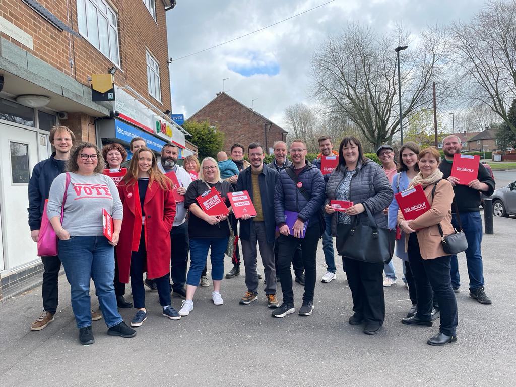 Fantastic team of Labour Party & trade union activists from around the region out in force in Chaddesden today, supporting the brilliant candidates standing for Derby City Council!

The need for change locally is coming up on the doors, and Labour have the credible solutions.