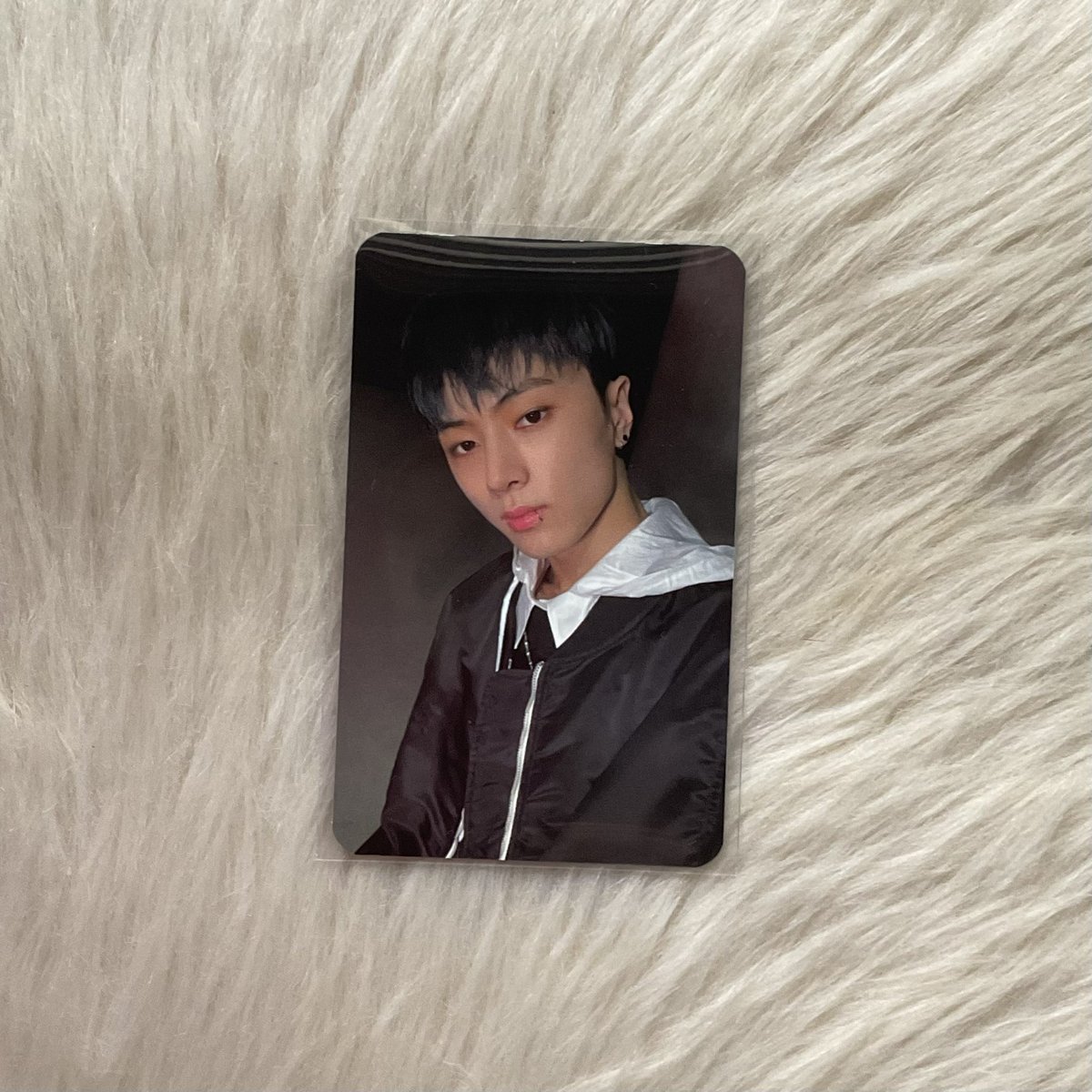 enct_'s tweet photo. wts lfb ph

enhypen manifesto day 1 jay m2u r1 ld

- mint condi
- dm/reply to claim

price: php 300 + lsf

mop: gcash
mod: j&amp;t/sco

# park jongseong lucky draw photocard pc https://t.co/uI9KQRD6Bs