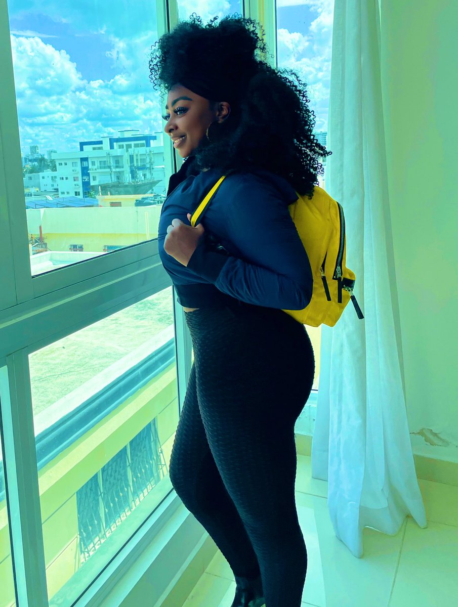 MickaelMarabou's tweet photo. I’ve been in about 5 different countries in the last week … ✈️🧘🏾‍♀️ Mwen te nan apeprè 5 peyi diferan nan semèn pase a ... ✈️🧘🏾‍♀️ #albumcomingsoon https://t.co/X95ExcxgAz