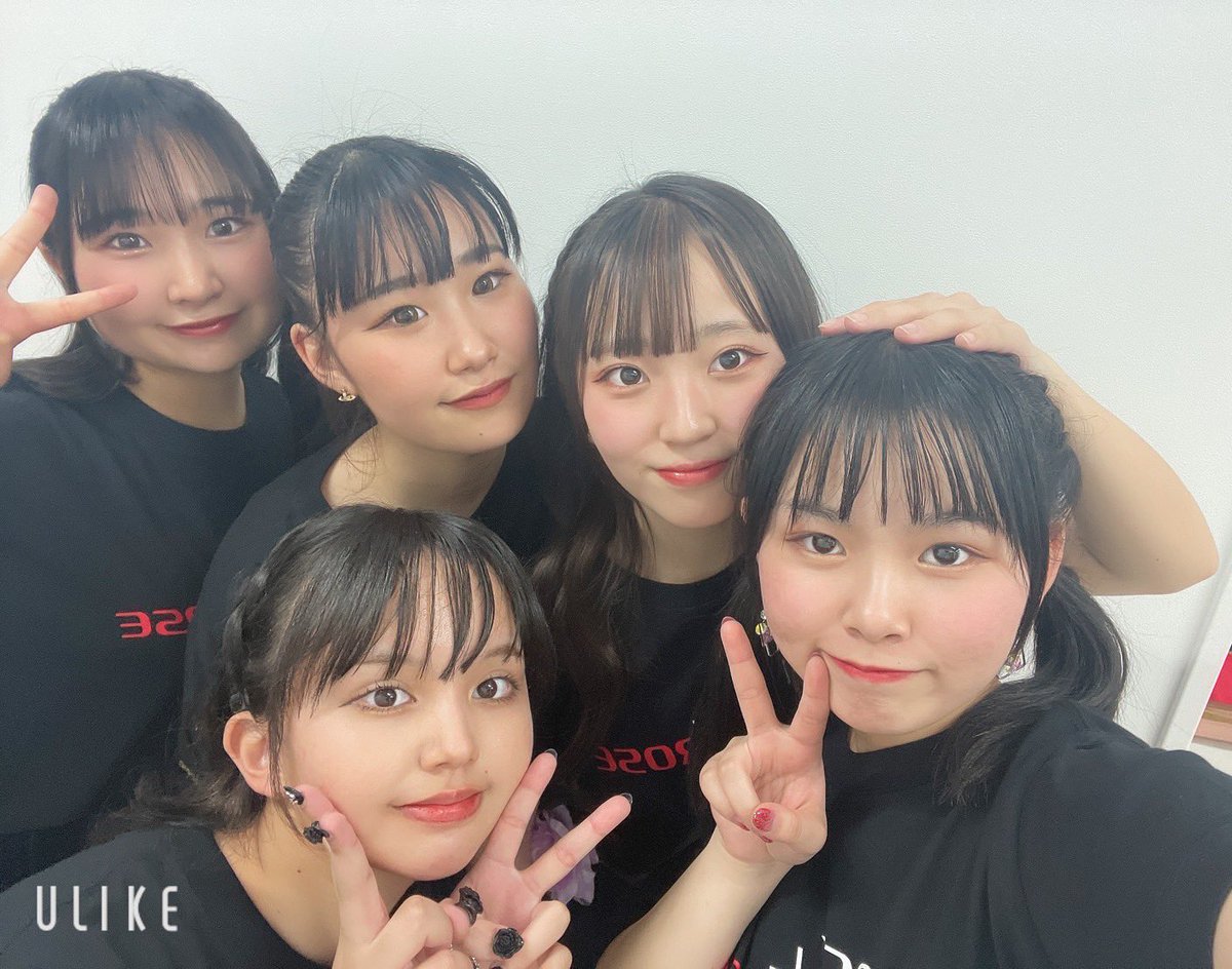Yuzuki16BLACKRO's tweet photo. 約三年半ぶりの！！ASH劇場！！
起こし下さりありがとうございました❤️

ブラクロは初お披露目祭りでしたね✨✨

会場のパワーや皆さんの歓声が本当にひしひしと伝わって来ました、余韻🥹

最後の特典会でも皆さんとお話する事が出来て楽しくて幸せでした❤️❤️🫶🏻

次はバラ祭りでお会いしましょう🥀！ https://t.co/g1l8LwcOvZ